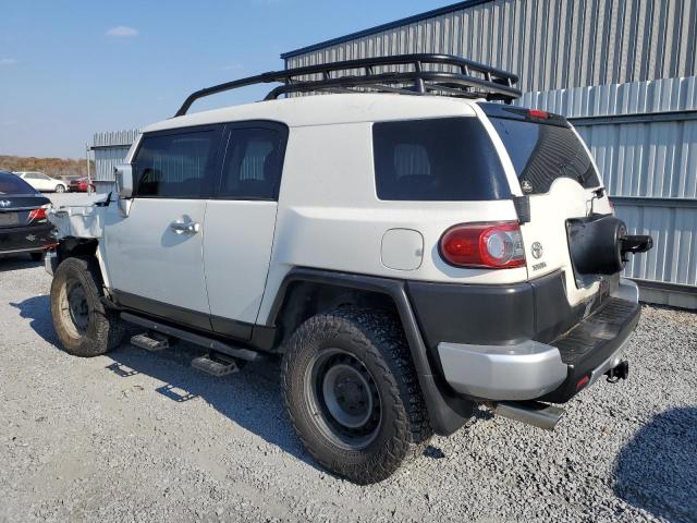 Photo 2 from auction – 2014 TOYOTA FJ CRUISER with VIN JTEBU4BF0EK193389