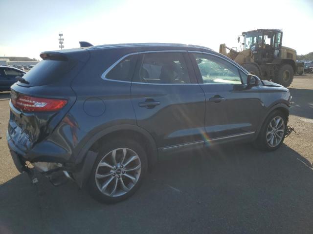 Photo 3 from auction – 2016 LINCOLN MKC SELECT with VIN 5LMCJ2C93GUJ31564