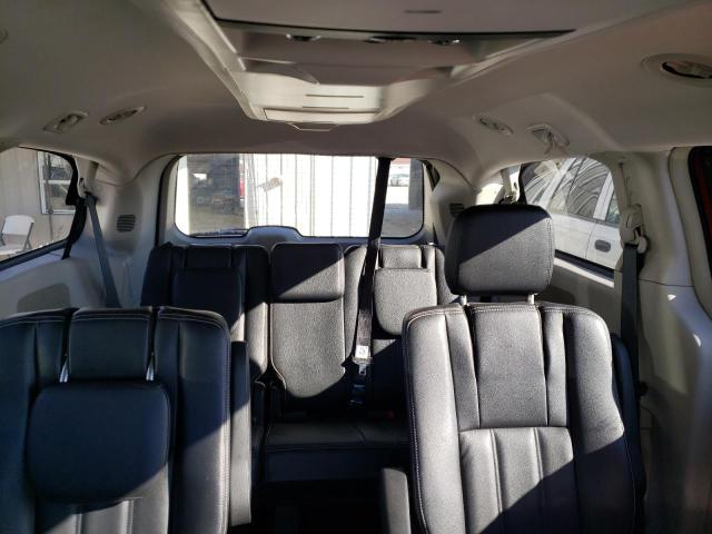 Photo 10 from auction – 2015 CHRYSLER TOWN & COU with VIN 2C4RC1BGXFR588583