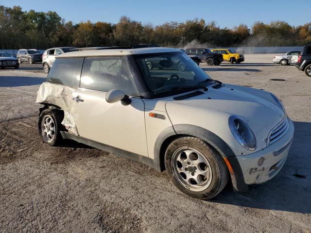 Photo 4 from auction – 2005 MINI COOPER with VIN WMWRC33555TJ72115