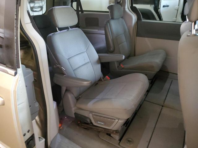 Photo 11 from auction – 2010 CHRYSLER TOWN & COU with VIN 2A4RR5D13AR316555