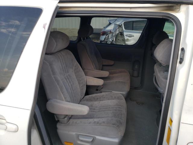 Photo 11 from auction – 2002 TOYOTA SIENNA LE with VIN 4T3ZF13C22U506042