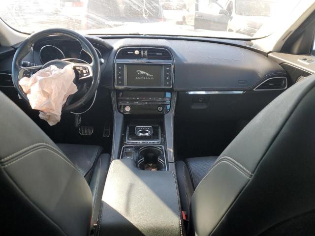 Photo 8 from auction – 2017 JAGUAR F-PACE R - with VIN SADCL2BV6HA067561