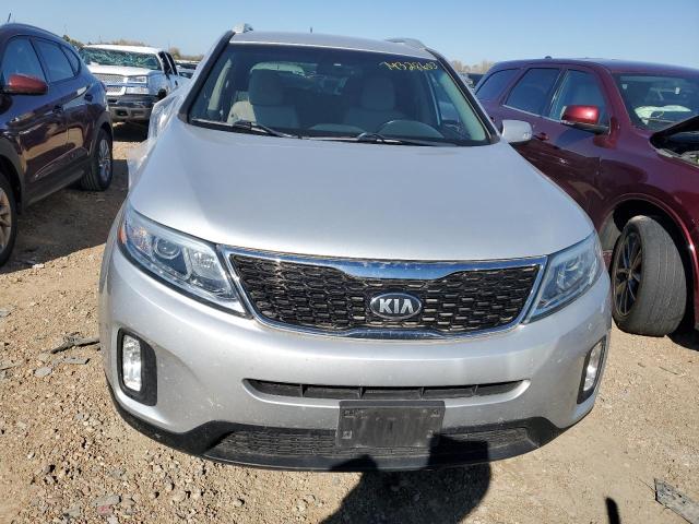 Photo 5 from auction – 2015 KIA SORENTO LX with VIN 5XYKTCA69FG597639