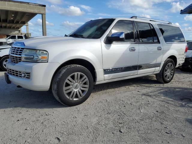 LINCOLN NAVIGATOR 2011 مع رقم تعريف المركبة 5LMJJ3H54BEJ09403 - صورة من المزاد