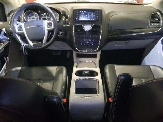 Photo 8 from auction – 2016 CHRYSLER TOWN & COU with VIN 2C4RC1CG3GR306235