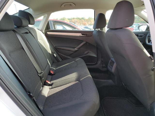 Photo 10 from auction – 2018 VOLKSWAGEN PASSAT S with VIN 1VWAA7A30JC048677