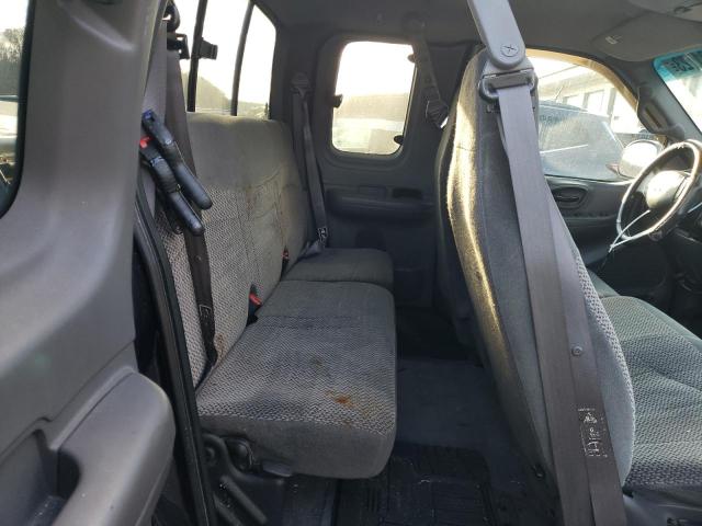 Photo 10 from auction – 2000 FORD F150 with VIN 1FTRX17W0YNC10437