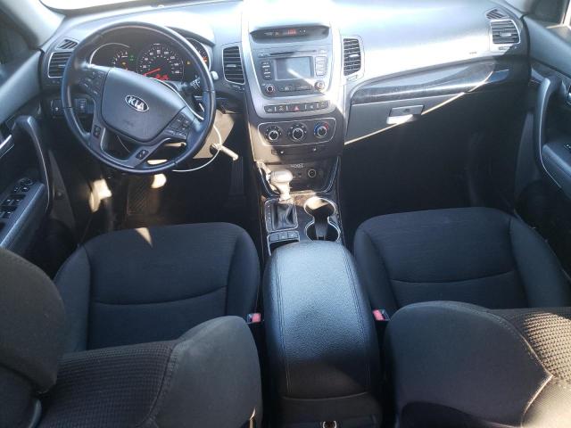 Photo 8 from auction – 2014 KIA SORENTO LX with VIN 5XYKTDA69EG433604