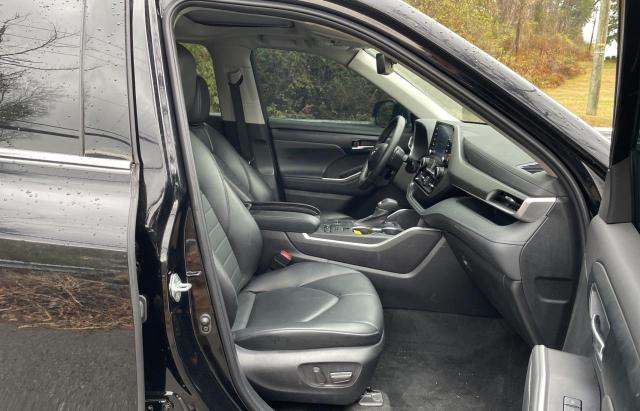 Photo 5 from auction – 2022 TOYOTA HIGHLANDER with VIN 5TDGZRAH0NS142902