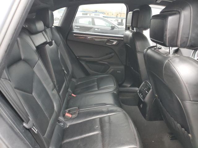 Photo 10 from auction – 2018 PORSCHE MACAN with VIN WP1AA2A53JLB09218
