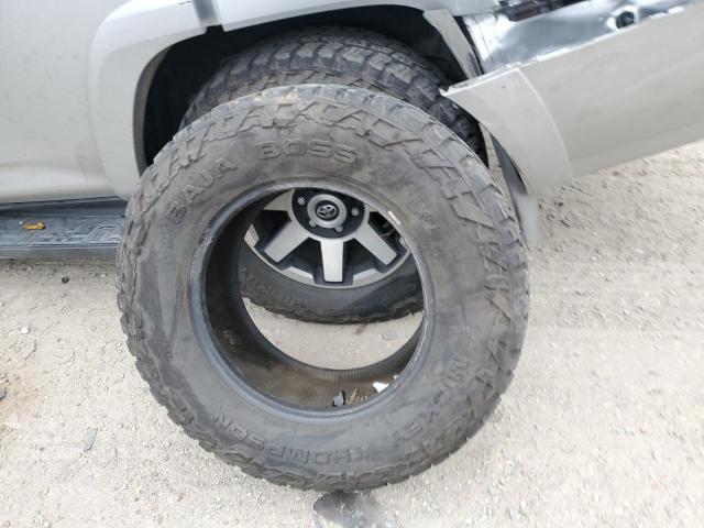 Photo 13 from auction – 2018 TOYOTA 4RUNNER SR with VIN JTEBU5JRXJ5521475