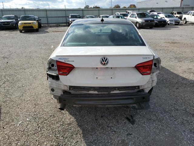 Photo 6 from auction – 2015 VOLKSWAGEN PASSAT SE with VIN 1VWBT7A3XFC002957