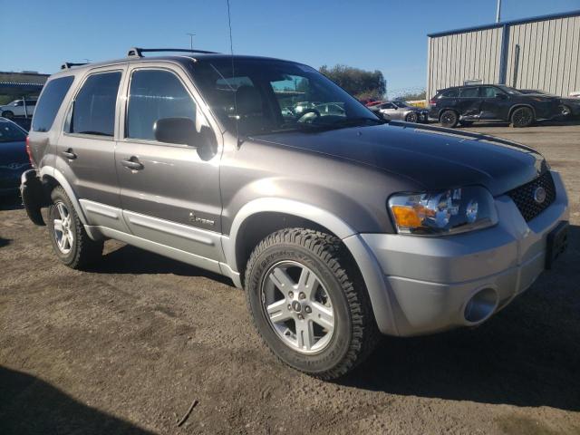 Photo 4 from auction – 2005 FORD ESCAPE HEV with VIN 1FMCU96H05KE01445