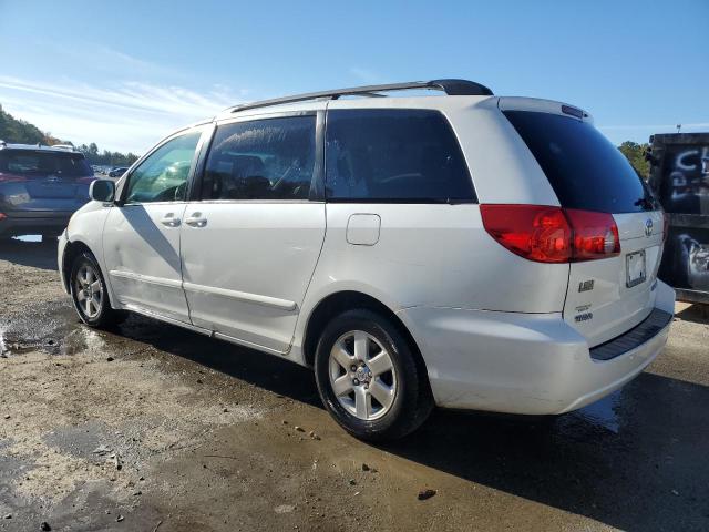 Photo 2 from auction – 2010 TOYOTA SIENNA XLE with VIN 5TDYK4CC4AS289182