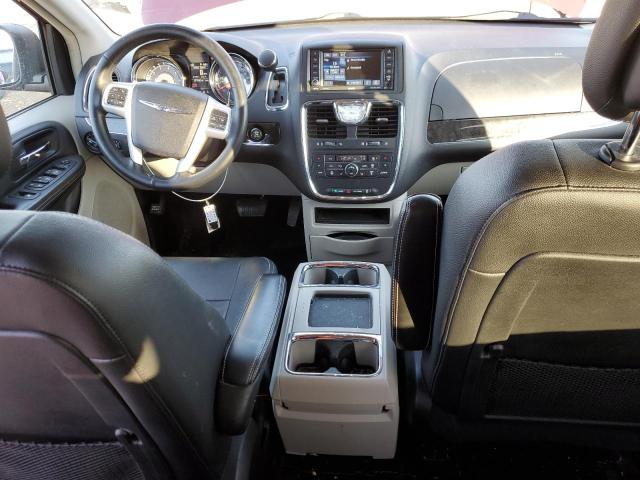 Photo 8 from auction – 2016 CHRYSLER TOWN & COU with VIN 2C4RC1BG5GR302902