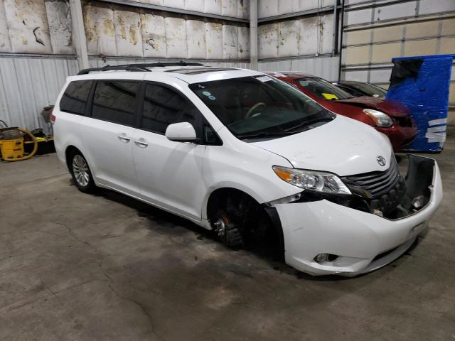 Photo 4 from auction – 2011 TOYOTA SIENNA XLE with VIN 5TDYK3DC4BS045445