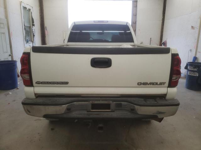 Photo 6 from auction – 2004 CHEVROLET SILVERADO with VIN 1GCHC23G64F197032