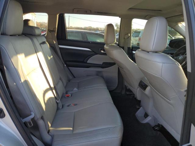 Photo 10 from auction – 2018 TOYOTA HIGHLANDER with VIN 5TDJZRFH0JS534187