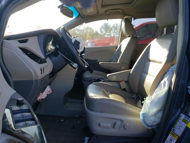 Photo 7 from auction – 2017 TOYOTA SIENNA XLE with VIN 5TDYZ3DC5HS842596