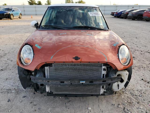Photo 5 from auction – 2011 MINI COOPER with VIN WMWSU3C55BT098799