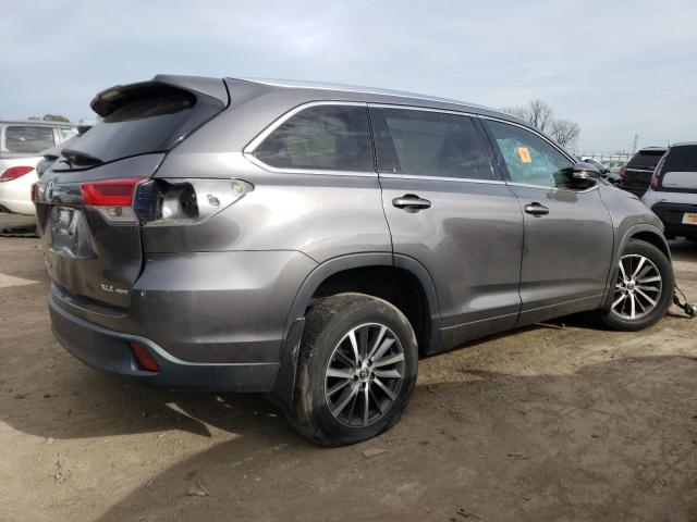 Photo 3 from auction – 2018 TOYOTA HIGHLANDER with VIN 5TDJZRFH3JS841983