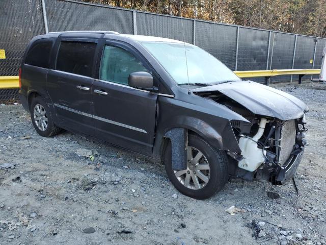 Photo 4 from auction – 2015 CHRYSLER TOWN & COU with VIN 2C4RC1BG7FR562409