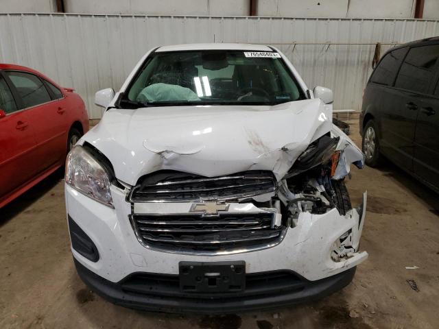 Photo 5 from auction – 2015 CHEVROLET TRAX LS with VIN KL7CJKSB1FB246456