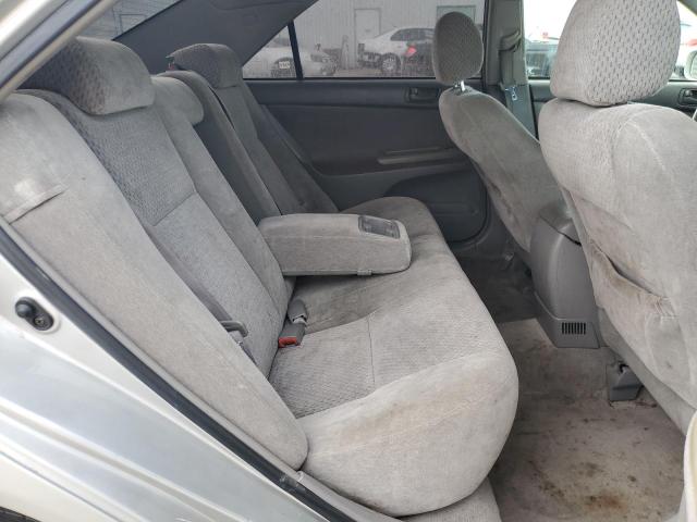 Photo 10 from auction – 2004 TOYOTA CAMRY LE with VIN 4T1BE30K74U277994