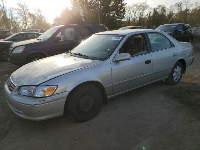 TOYOTA CAMRY CE 2000 with VIN 4T1BG22K5YU646049 - Photo from auction