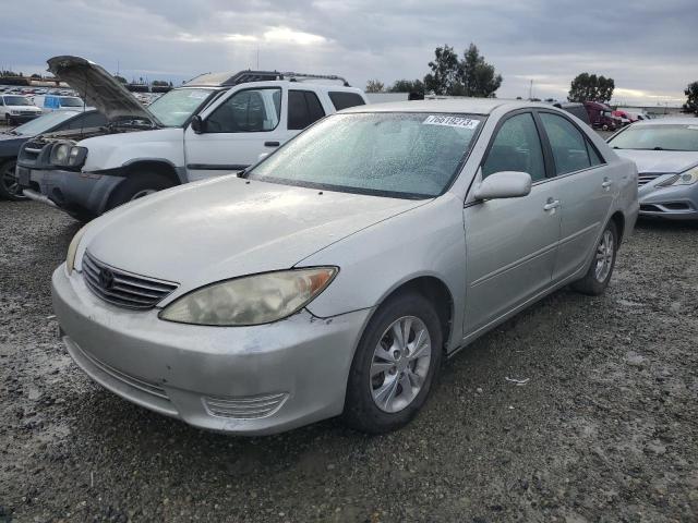 TOYOTA CAMRY LE 2005 with VIN 4T1BF30K25U090080 - Photo from auction