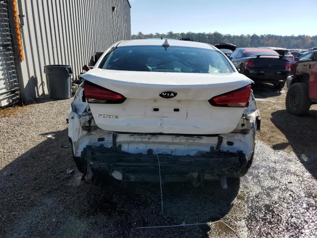 Photo 6 from auction – 2018 KIA FORTE LX with VIN 3KPFK4A72JE247617