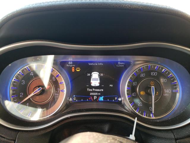 Photo 9 from auction – 2018 CHRYSLER 300 LIMITE with VIN 2C3CCAKGXJH144466