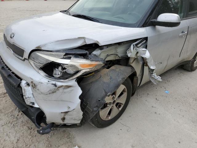 Photo 13 from auction – 2015 KIA SOUL with VIN KNDJN2A25F7748681