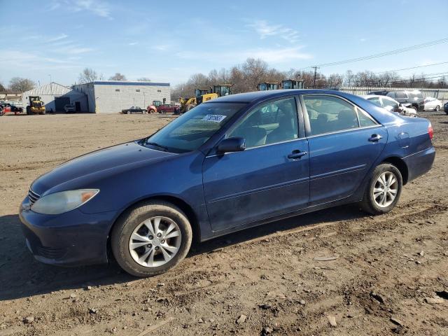 TOYOTA CAMRY LE 2005 with VIN 4T1BF32K75U110756 - Photo from auction