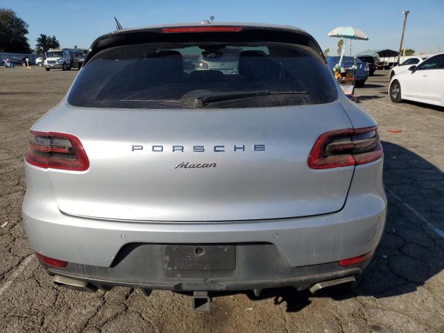 Photo 6 from auction – 2018 PORSCHE MACAN with VIN WP1AA2A58JLB10932