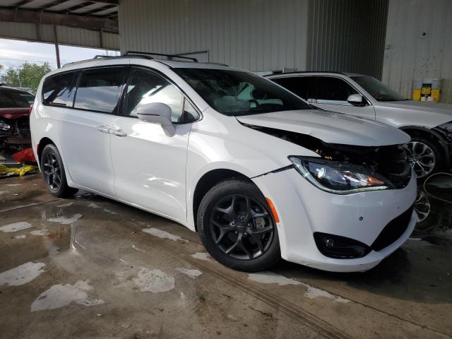 Photo 4 from auction – 2018 CHRYSLER PACIFICA L with VIN 2C4RC1GG0JR287192