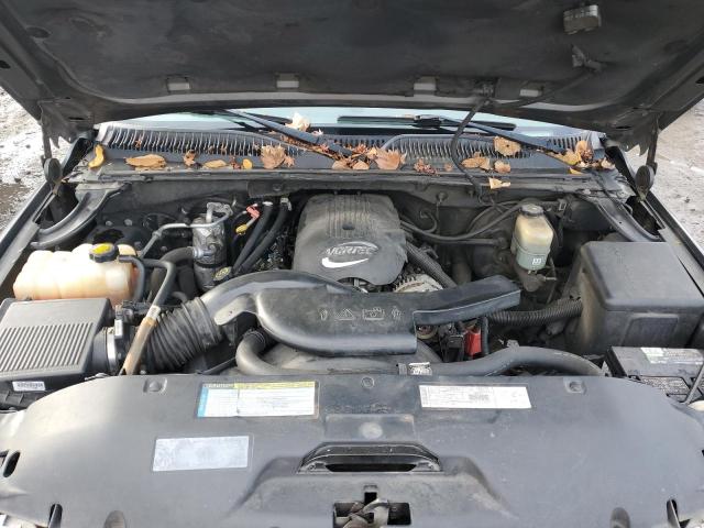 Photo 12 from auction – 2001 CHEVROLET SUBURBAN K with VIN 3GNFK16T31G211516