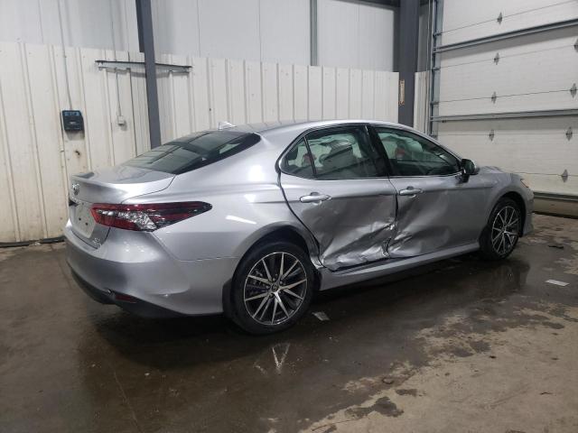 Photo 3 from auction – 2024 TOYOTA CAMRY XLE with VIN 4T1F31AK2RU620745