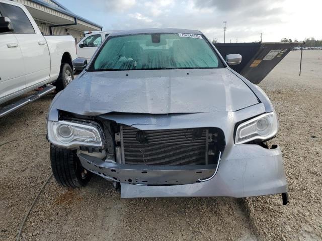 Photo 5 from auction – 2016 CHRYSLER 300 LIMITE with VIN 2C3CCAAG0GH248006