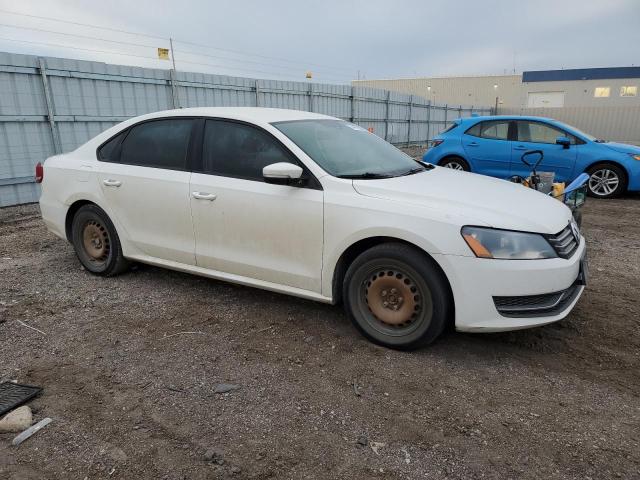 Photo 4 from auction – 2013 VOLKSWAGEN PASSAT S with VIN 1VWAP7A3XDC005144