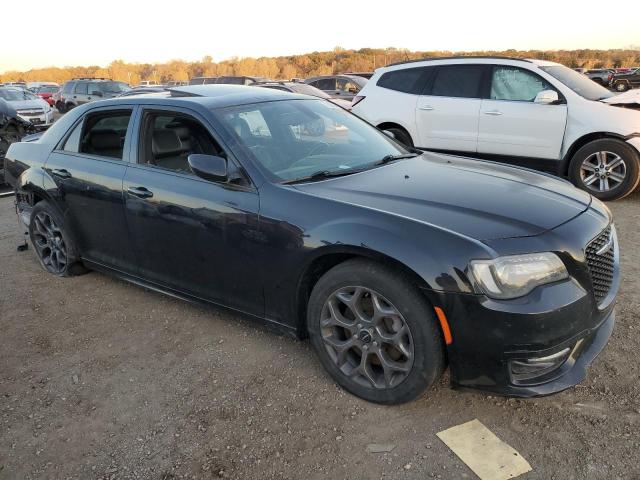 Photo 4 from auction – 2017 CHRYSLER 300 S with VIN 2C3CCAGG0HH585820