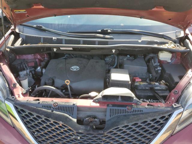 Photo 12 from auction – 2017 TOYOTA SIENNA SE with VIN 5TDXZ3DC7HS886630