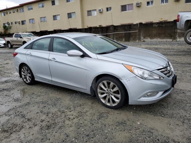 Photo 4 from auction – 2013 HYUNDAI SONATA SE with VIN 5NPEC4AC1DH624315