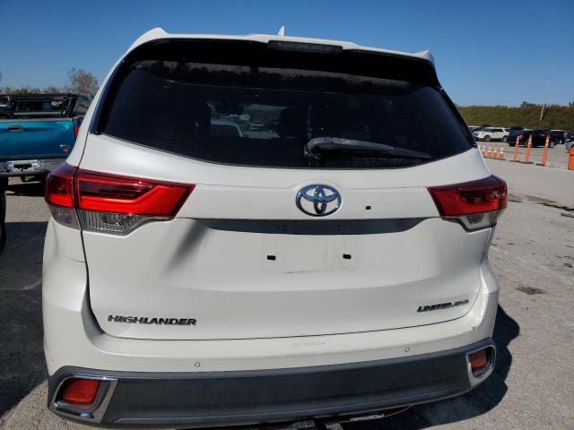 Photo 6 from auction – 2017 TOYOTA HIGHLANDER with VIN 5TDDZRFH2HS372554