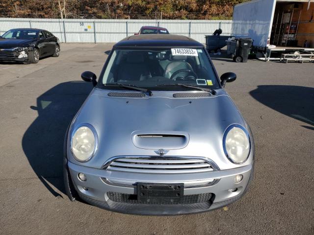 Photo 5 from auction – 2006 MINI COOPER S with VIN WMWRE33506TJ36392