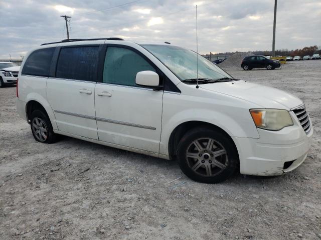 Photo 4 from auction – 2010 CHRYSLER TOWN & COU with VIN 2A4RR8D13AR480485