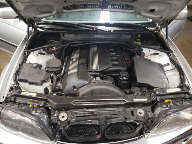 Photo 11 from auction – 2003 BMW 325 XI with VIN WBAEU33443PH89338