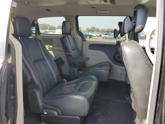 Photo 11 from auction – 2013 CHRYSLER TOWN & COU with VIN 2C4RC1BG8DR675184