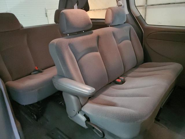 Photo 11 from auction – 2005 CHRYSLER TOWN & COU with VIN 1C4GP45R35B415253